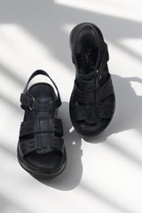 Classic women's sandals made of natural leather, black Vivara