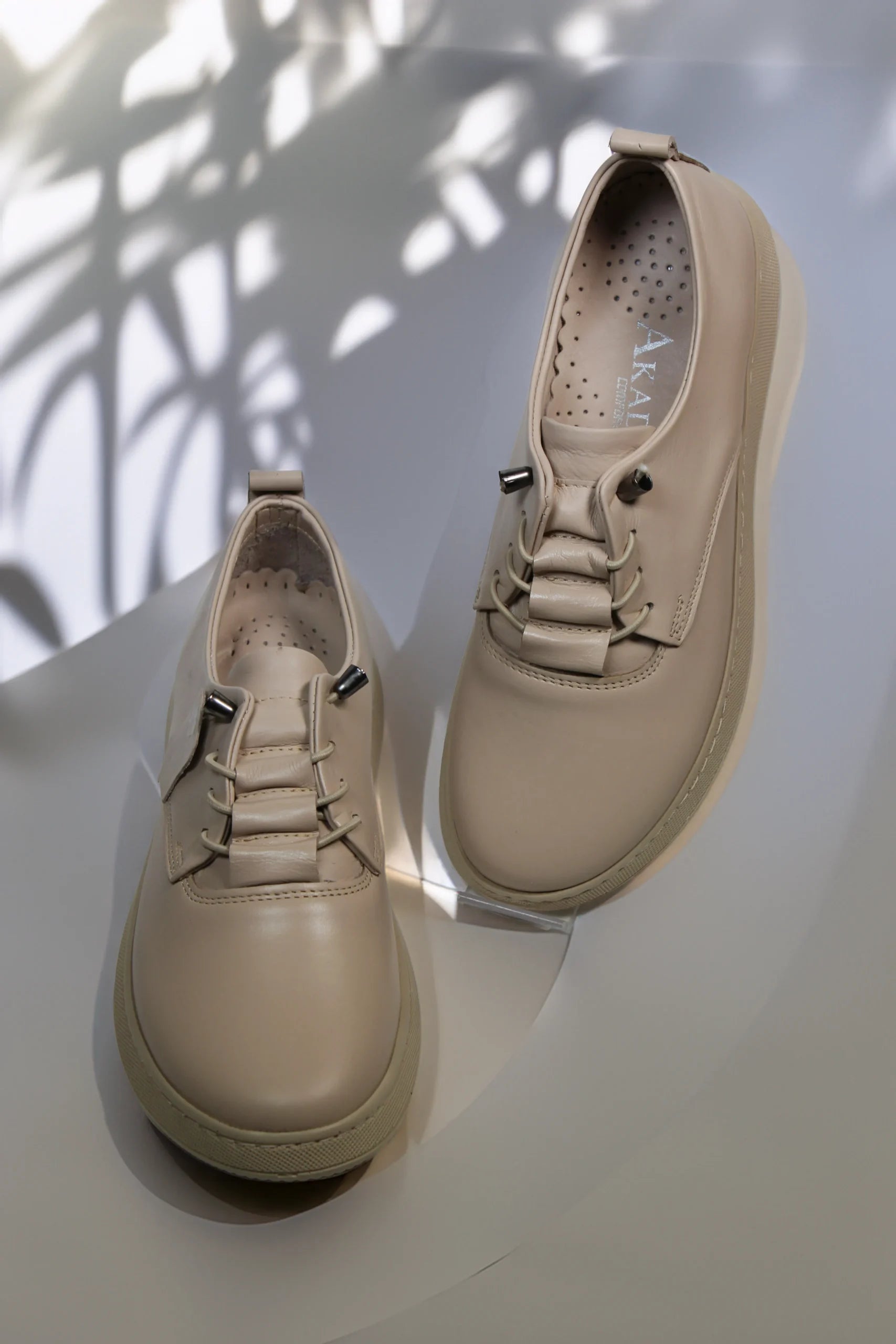 Pantofi piele naturala Cresida Bej image 3