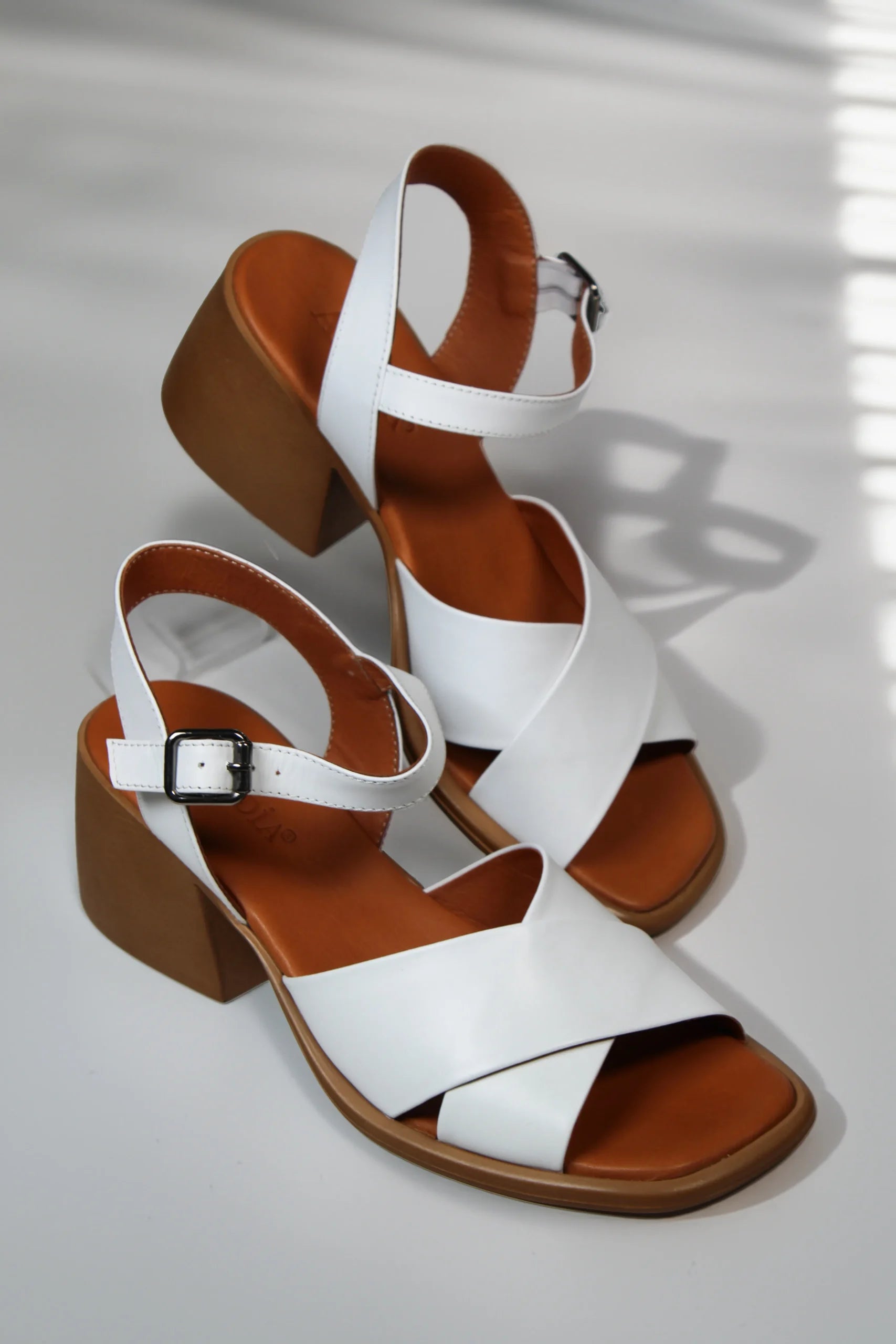 Sandale piele naturala Olas Alb image 1