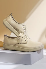 Elegant women's casual shoes made of natural leather Colin Beige