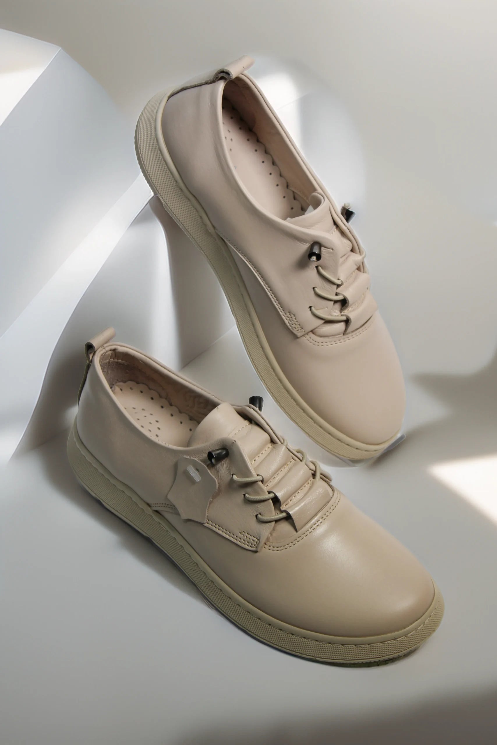 Pantofi piele naturala Cresida Bej image 0