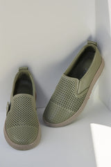 Elegant women's casual shoes made of natural leather Heliora 2 Avocado Green