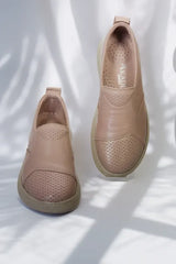 Elegant women's casual shoes made of natural leather Heliora Powder Pink