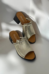 Papuci tip sandale cu toc piele naturala Viva cu accesorii Golden