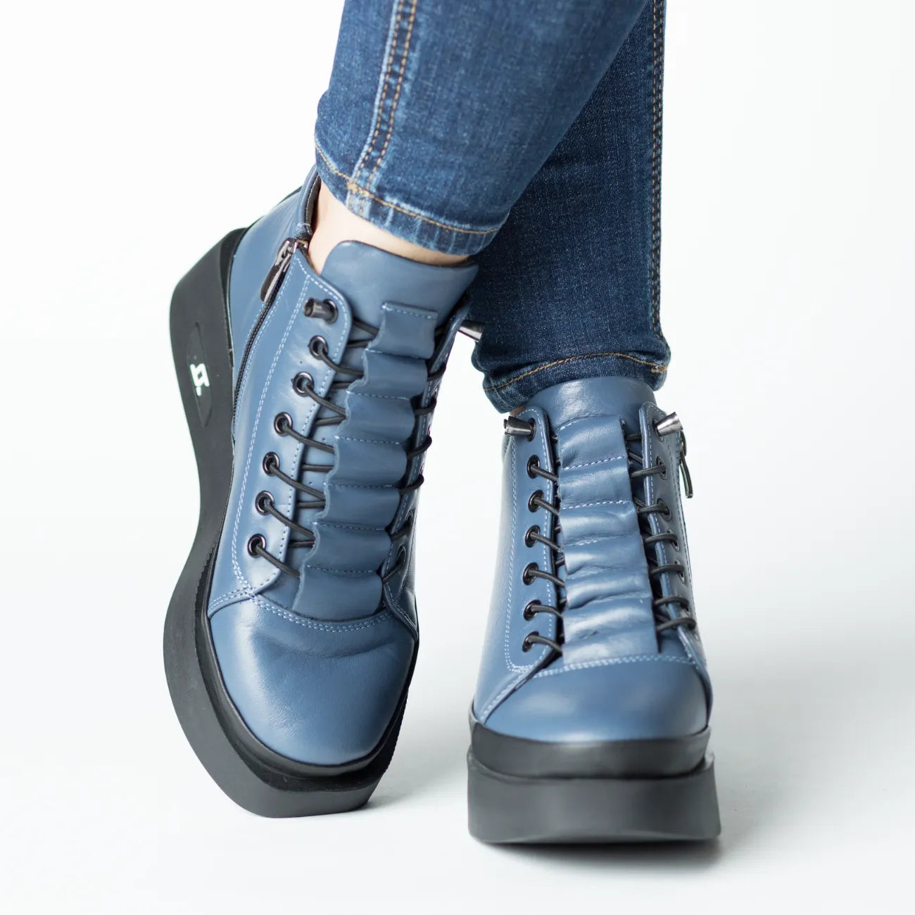 Ghete cu fermoar Albastru Jeans la glezna de dama din piele naturala Belora