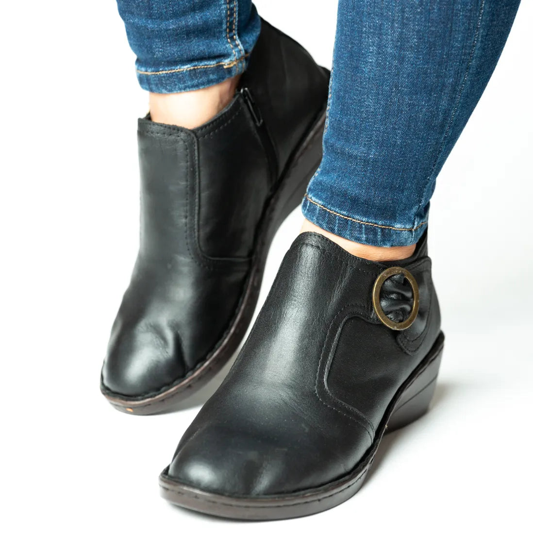 Botine comode negre din piele cu talpa ortopedica si fermoar Venice