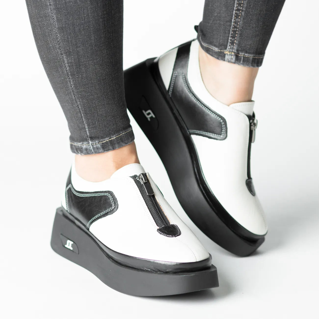 Pantofi casual dama cu fermoar Off Alb eleganta din piele naturala Sinergie