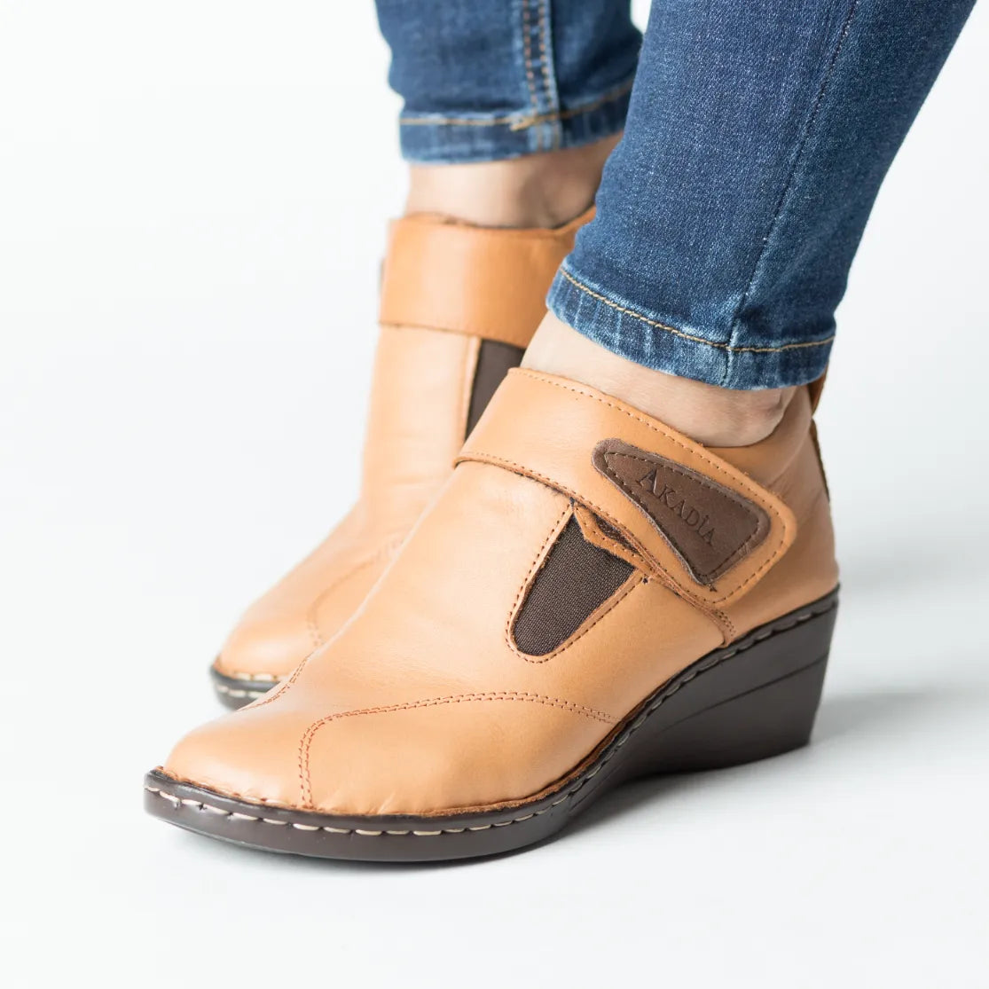Ghete cu bareta Tan de dama din piele naturala Camel