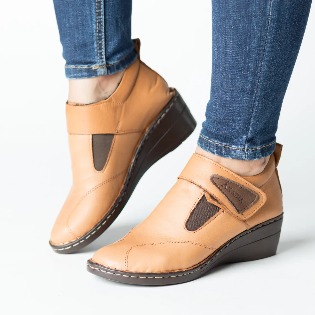 Ghete cu bareta Tan de dama din piele naturala Camel