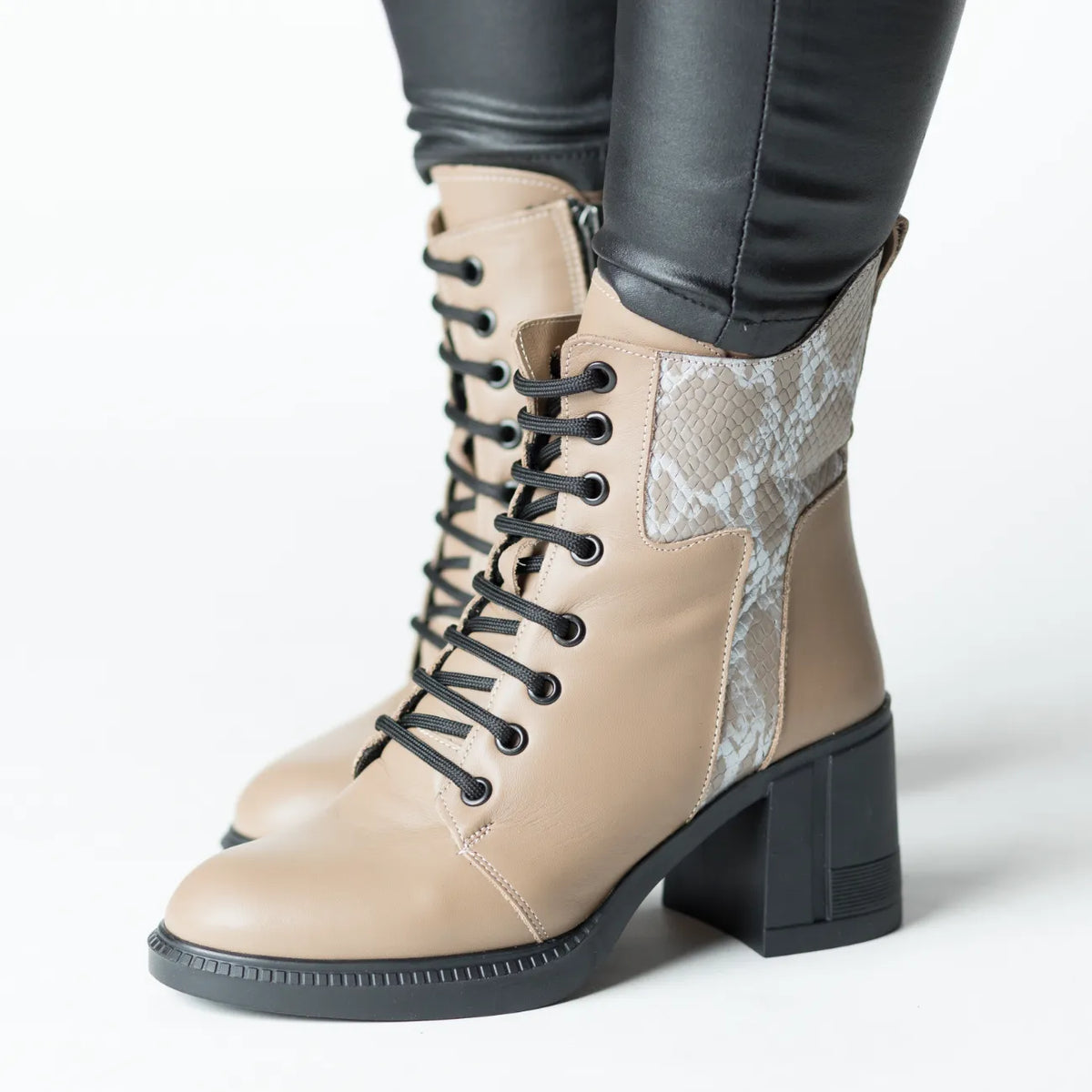 Women's beige heeled ankle boots made of printed natural leather Combat