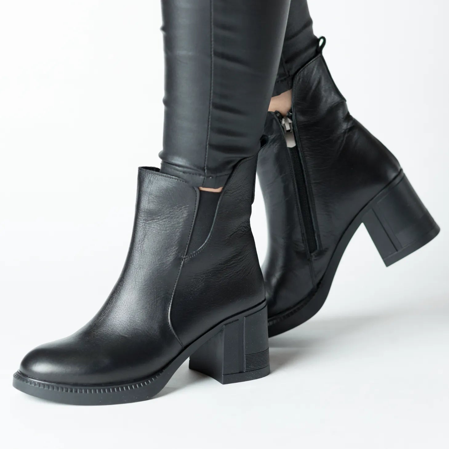 Botine cu toc gros Negru de dama din piele naturala Nelvira