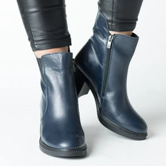 Women's navy blue thick-heeled ankle boots made of natural leather Nelvira