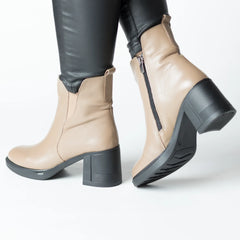 Women's beige thick-heeled ankle boots made of natural leather Nelvira