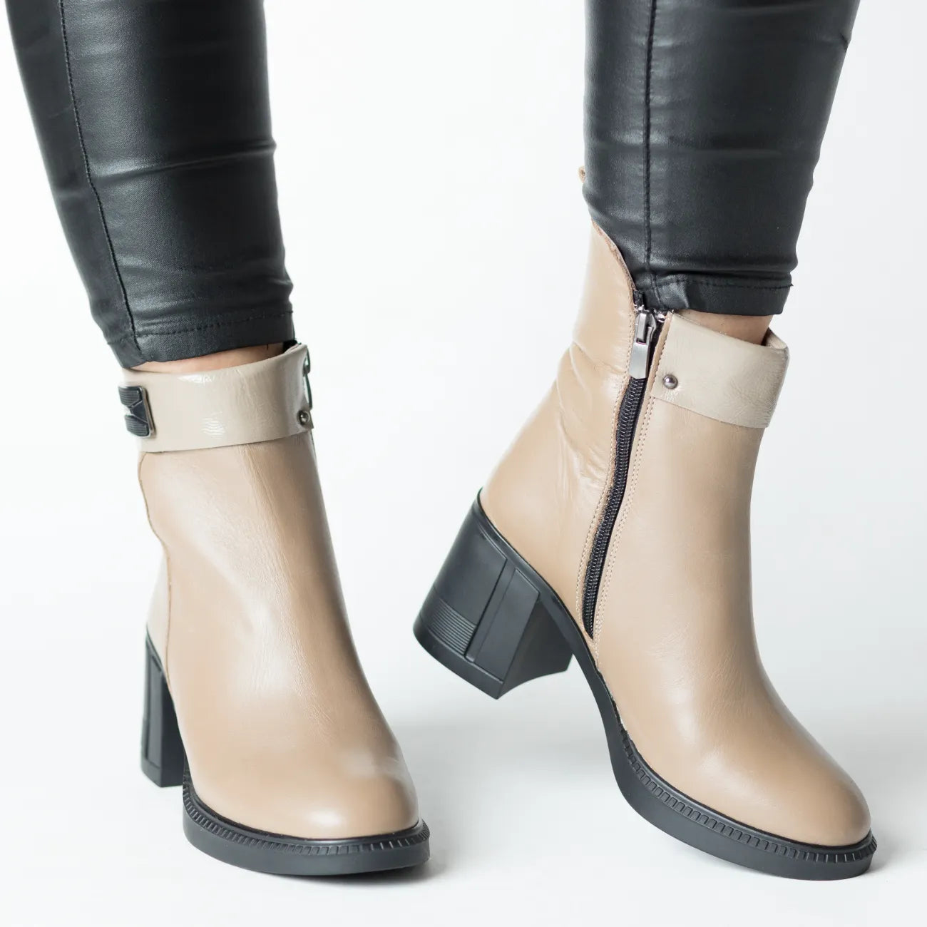 Botine cu toc Bej insertie elastica frontala de dama din piele naturala Trevalo