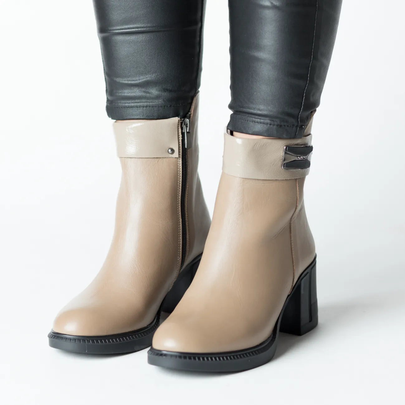 Botine cu toc Bej insertie elastica frontala de dama din piele naturala Trevalo
