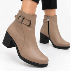 Botine dama Geneva din piele naturala khaki bej, cu toc gros de 7 cm si bareta laterala cu catarama metalica