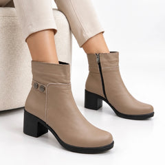 Botine dama Zurich din piele naturala khaki vizon, cu toc gros negru de 7 cm si accesorii metalice laterale