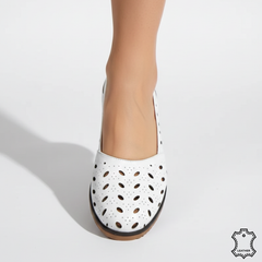 Pantofi casual albi fără toc pentru femei