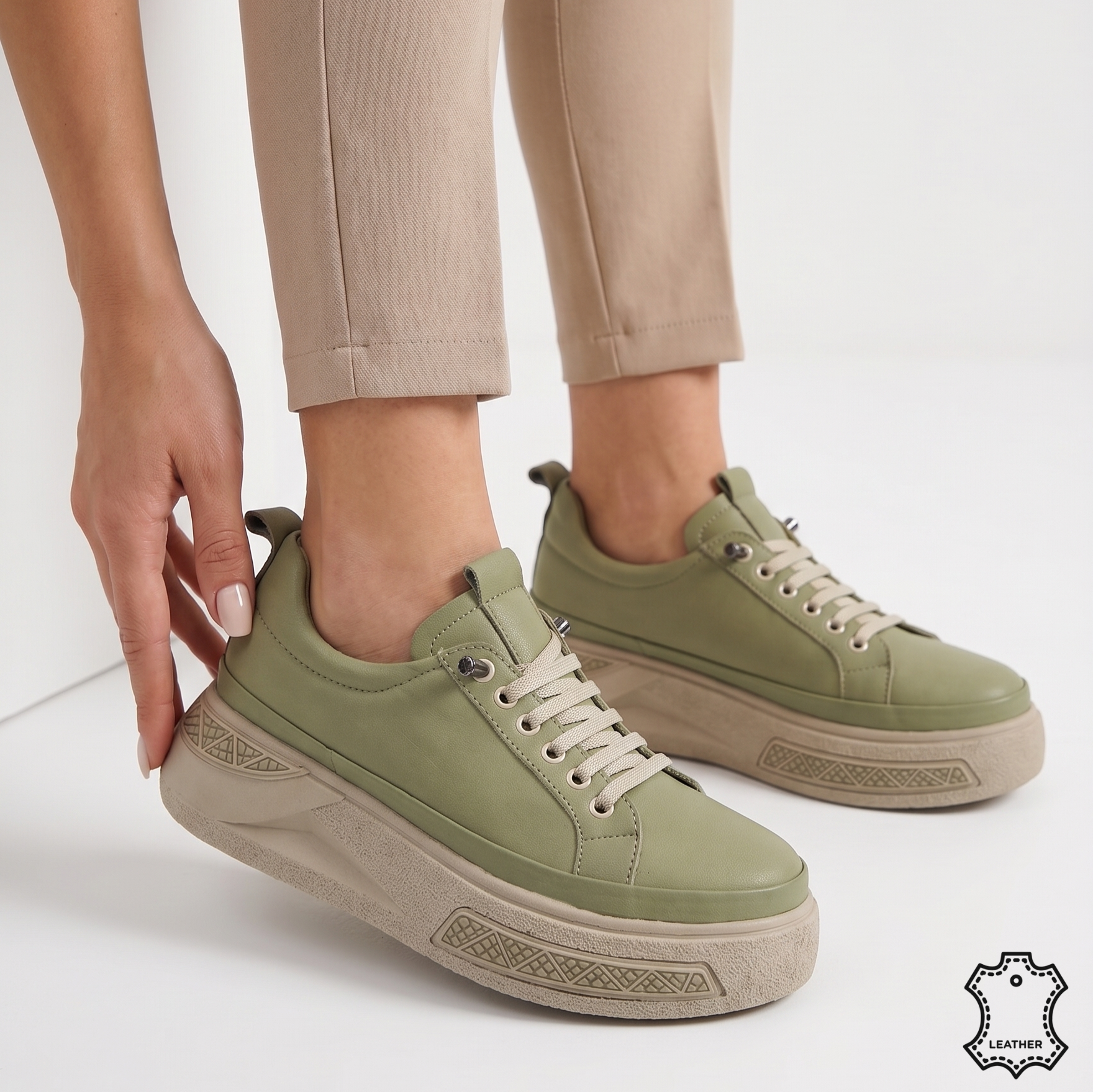 Pantofi de zi cu design modern pentru femei