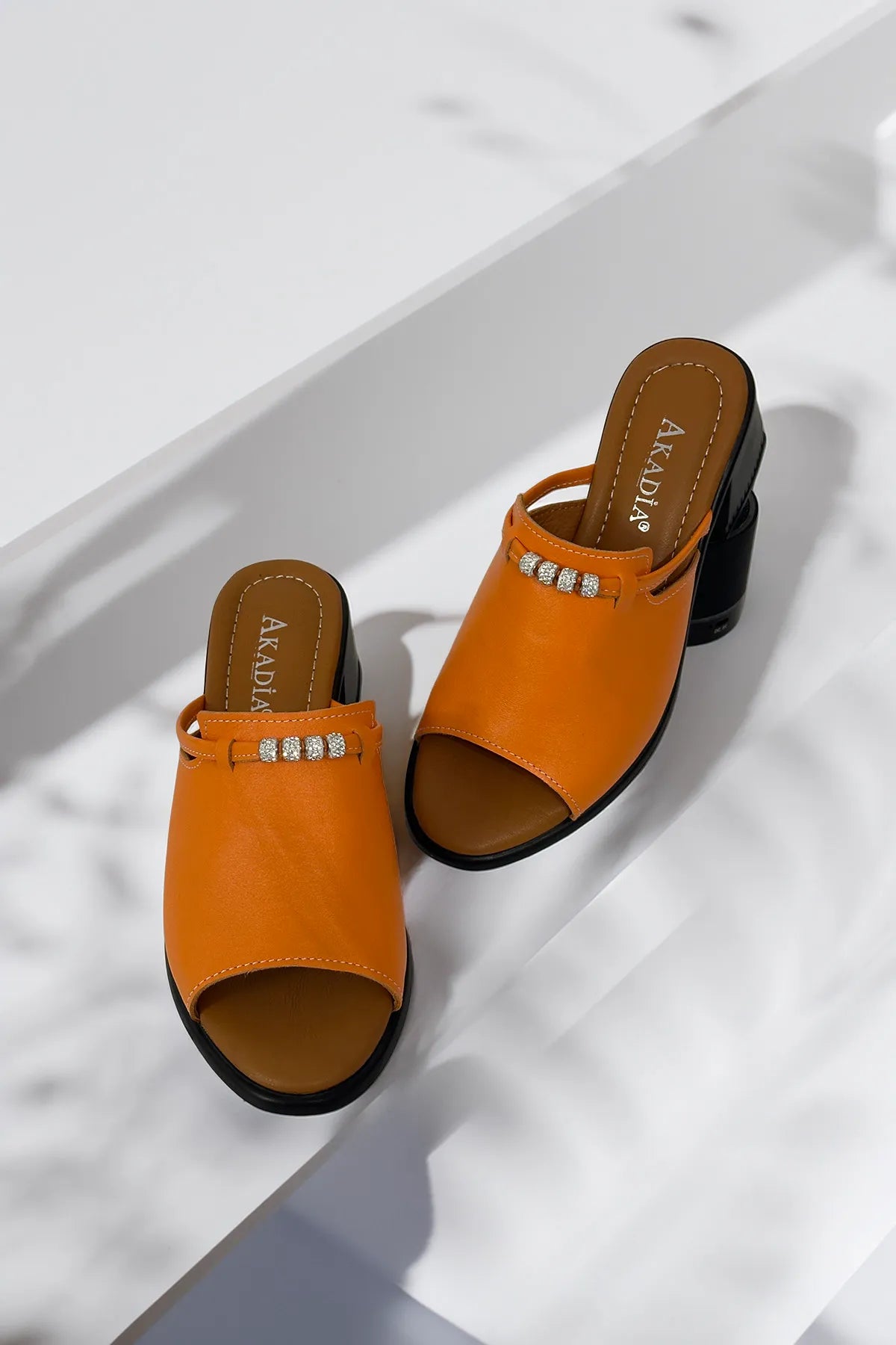 Papuci tip sandale cu toc piele naturala Viva cu accesorii Orange